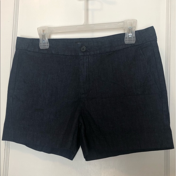 Banana Republic- Hampton Fit Shorts - Picture 1 of 9